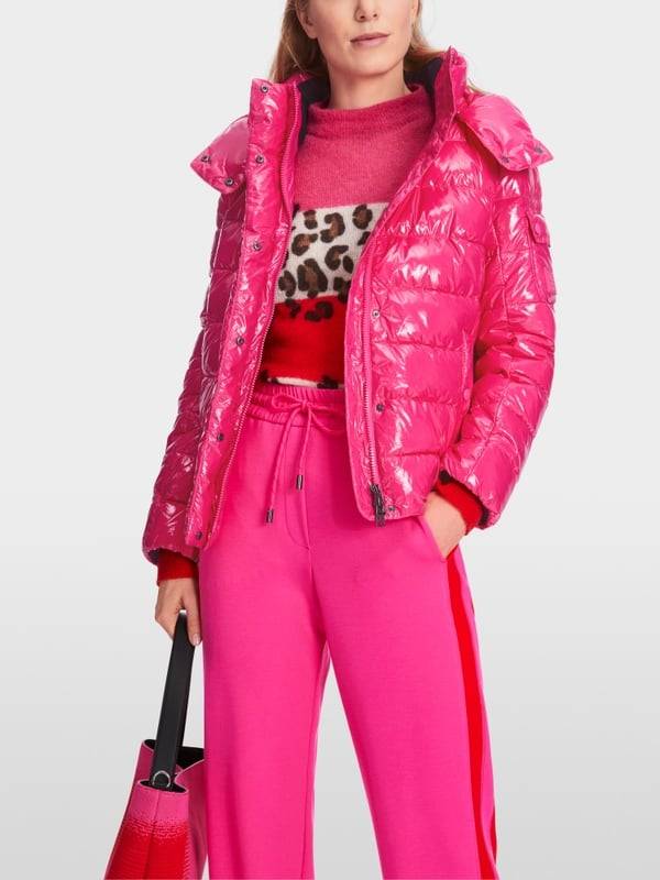 Marc Cain Körpernahe Outdoor-Jacke mit Kapuze Großer Ausverkauf