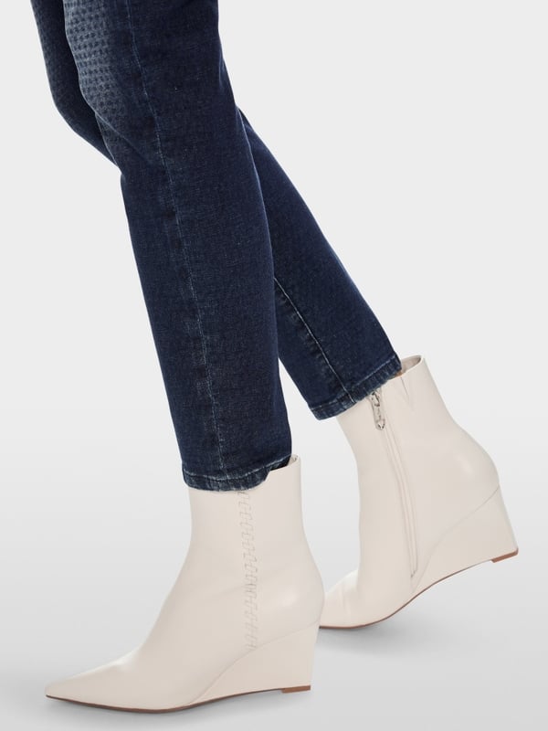 Marc Cain Low Waist Jeans - Modell SILVI Tägliche Deals