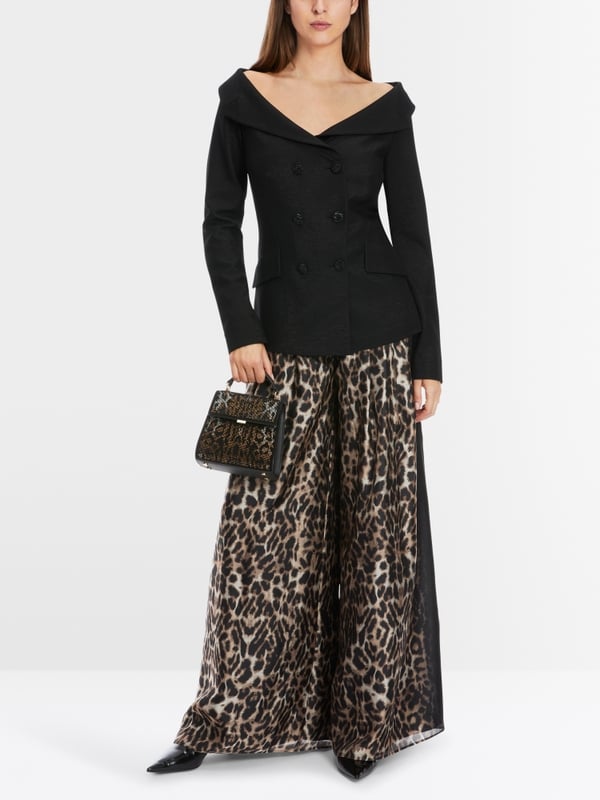 Marc Cain Dezent schimmernder Off-Shoulder-Blazer Begrenzt auf 3 Tage