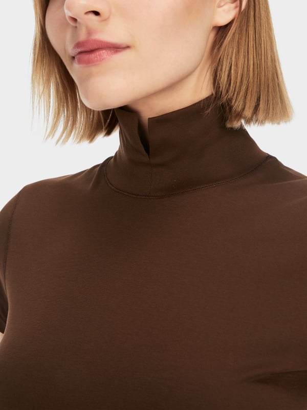 Marc Cain T-Shirt mit geschlitztem Mock-Neck Flash Sale