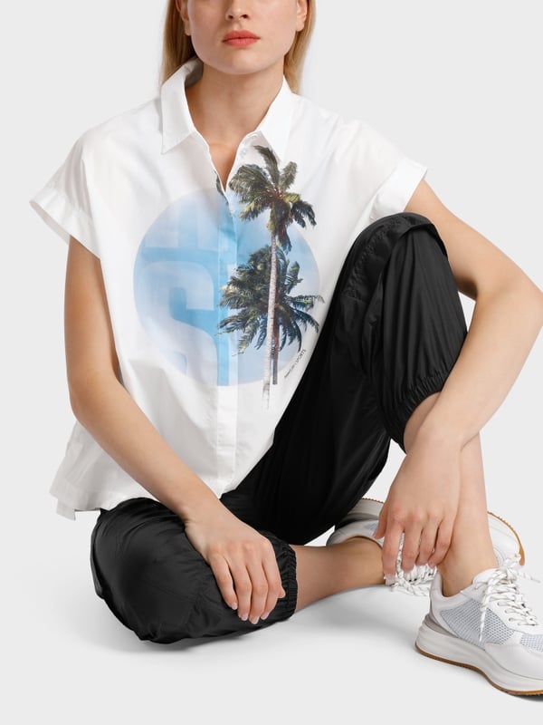 Marc Cain Ärmellose Hemdbluse "Rethink Together" Speichern exportieren