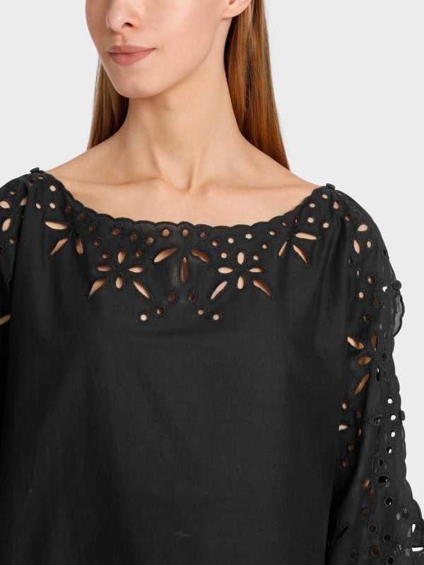 Marc Cain Spitzenbluse in A-Shape im Angebot