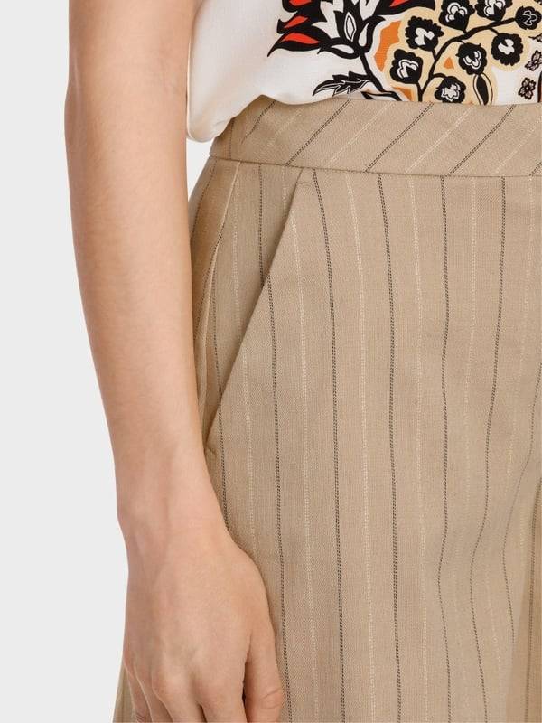 Marc Cain Modell WEIDA – Shorts mit Lurexstreif Schlussverkauf