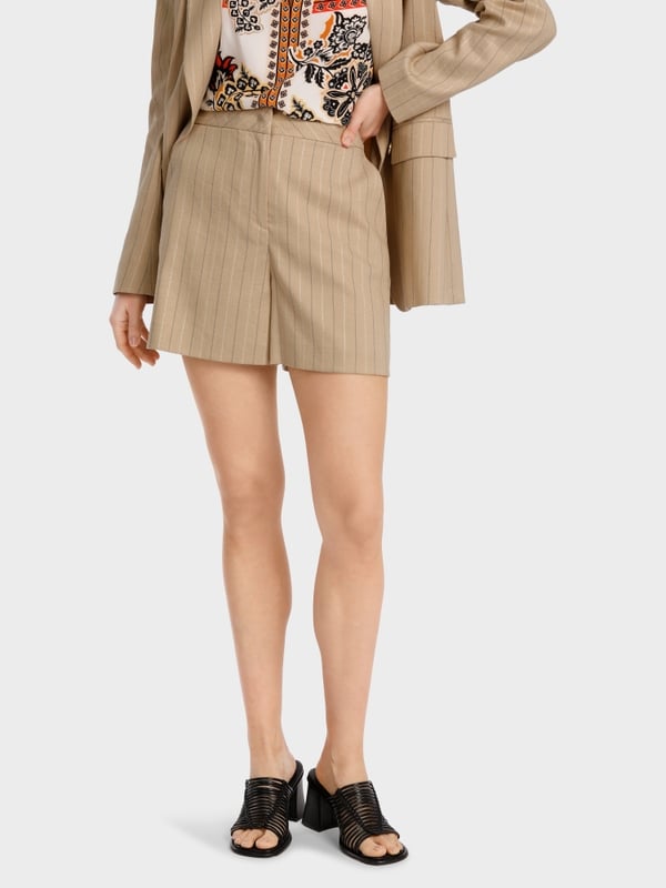 Marc Cain Modell WEIDA – Shorts mit Lurexstreif Schlussverkauf