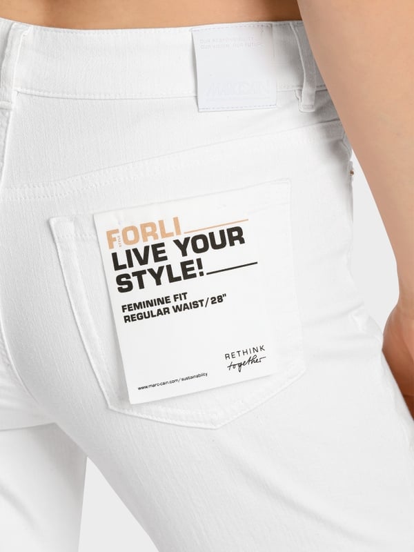 Marc Cain Modell FORLI – Jeans “Rethink Together” Sonderangebot der Fabrik