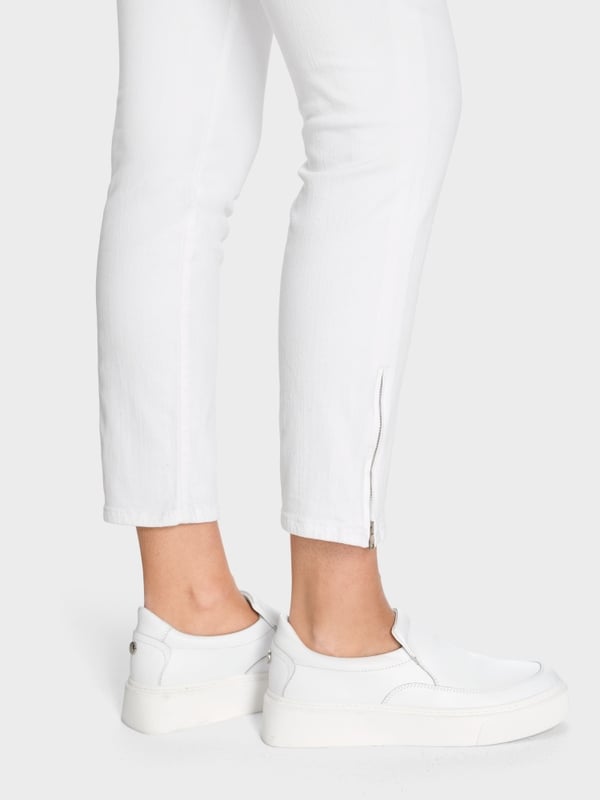 Marc Cain Modell SILEA - Jeans "Rethink Together" 50% Rabatt mit kostenlosem Versand