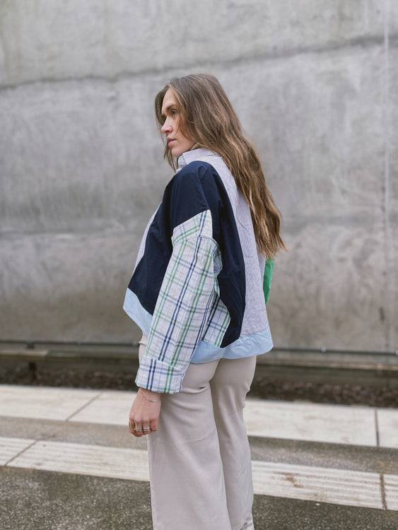 Nonoi Studio Blouson // Grün + Hellblau // Onesize Nur für heute