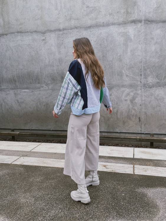 Nonoi Studio Blouson // Grün + Hellblau // Onesize Nur für heute
