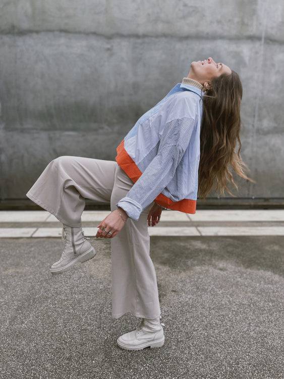 Nonoi Studio Blouson // Hellblau + Orange // Onesize Discount Store für neue Produkte