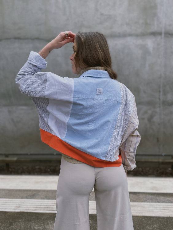 Nonoi Studio Blouson // Hellblau + Orange // Onesize Discount Store für neue Produkte