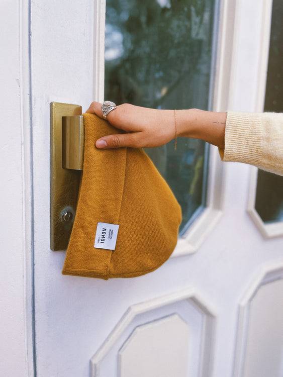 Nonoi Studio SENFGELBE MÜTZE "CILLO" AUS KASCHMIR // UNISEX Limitierter Zeitrabatt