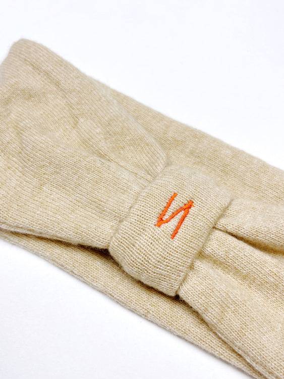 Nonoi Studio STIRNBAND "ZUGSPITZE" BEIGE // KASCHMIR Sonderangebot