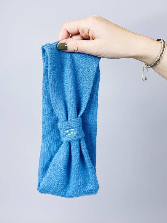 Nonoi Studio HELLBLAUES STIRNBAND "BLUE" // WOLLE Saisonale Angebote
