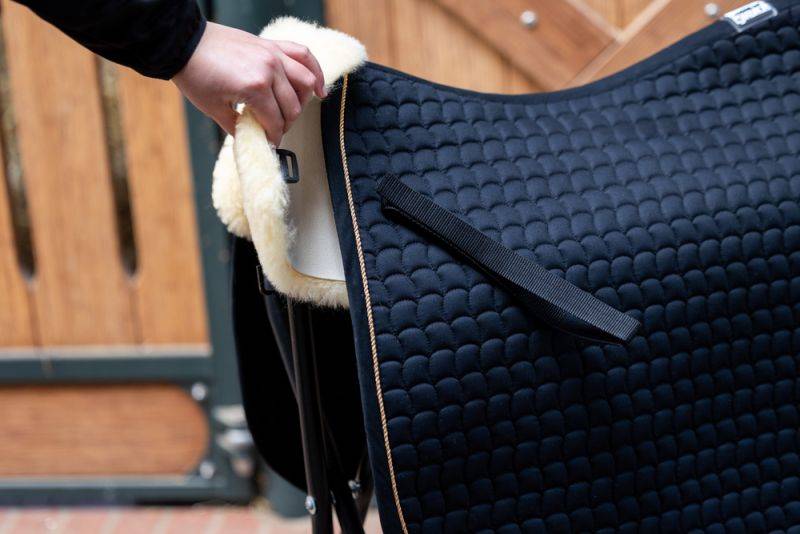 Pikeur LAMMFELL Sonderangebot