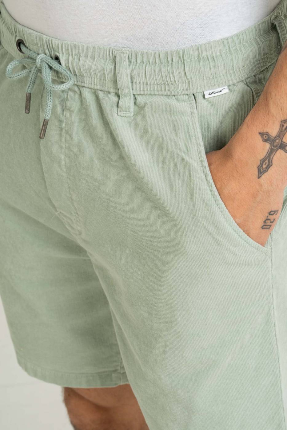 Reell Reflex Easy Short 50% Rabatt mit kostenlosem Versand