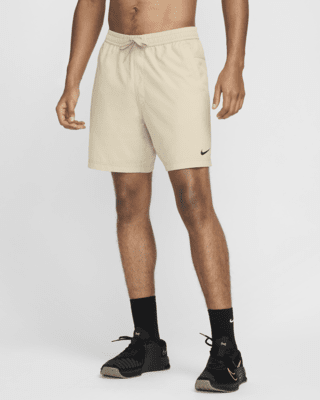 Nike FormVielseitige Dri-FIT Herrenshorts ohne Futter (ca. 18 cm)