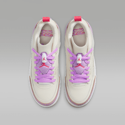Jordan Spizike LowSchuh (ältere Kinder) Osterangebot