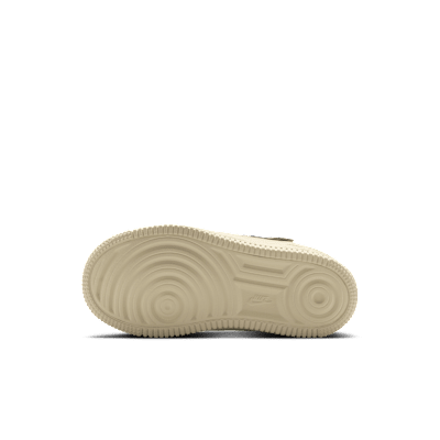Nike Force 1 Low LV8 EasyOnSchuh (jüngere Kinder) Black Friday Preise