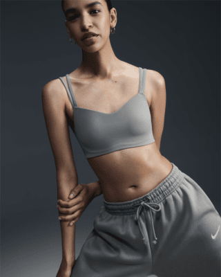 Nike Zenvy StrappyGepolsterter Sport-BH mit leichtem Halt