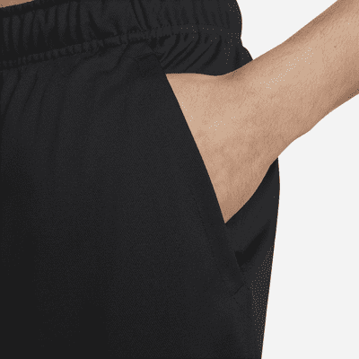 Nike TotalityVielseitige Dri-FIT Herrenshorts ohne Futter (ca. 18 cm) Neueste Mode