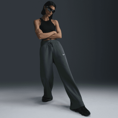 Nike Sportswear Phoenix FleeceDamen-Trainingshose mit hohem Taillenbund und weitem Bein Bestseller