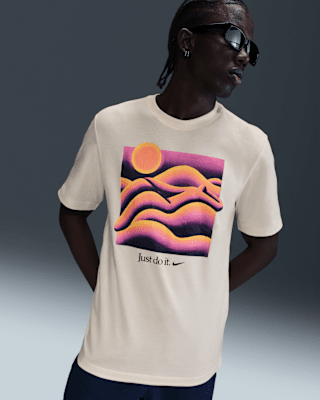 Nike SportswearT-Shirt