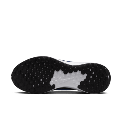 Nike Revolution 7Straßenlaufschuh (Herren) Osterangebot