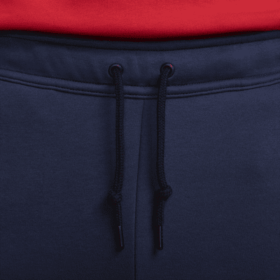 Paris Saint-Germain Tech FleeceNike Fußball-Jogger (Herren) Nur noch ein Tag übrig