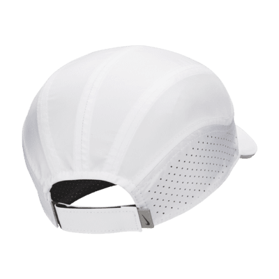 Nike Dri-FIT ADV FlyCap mit unstrukturiertem und reflektierendem Design Nur für heute