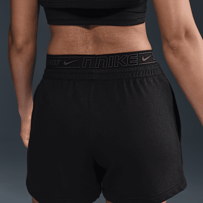 Nike Sportswear Chill TerryShorts mit mittelhohem Bund (Damen ca. 10 cm) Vatertagsangebot